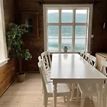 Casa de Férias - Faleide - Hus Ved Fjorden