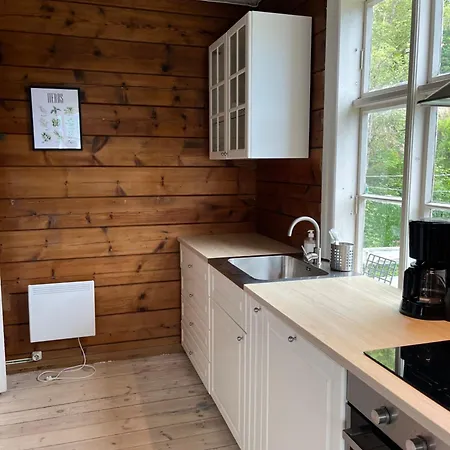 - Faleide - Hus Ved Fjorden Holiday home