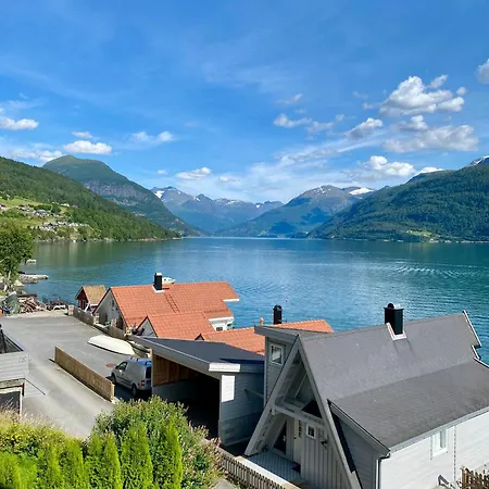 - Faleide - Hus Ved Fjorden *