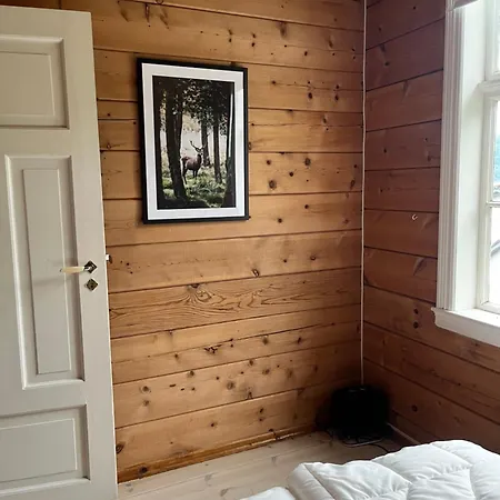 - Faleide - Hus Ved Fjorden *
